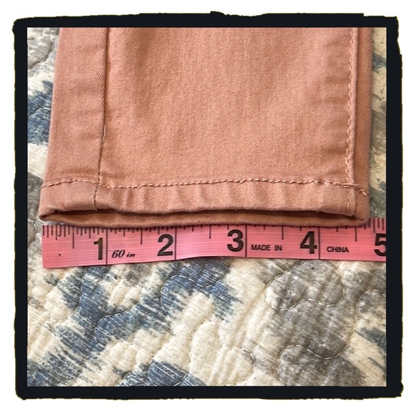 ๐Super Cute Midrise Papaya Denim Jeans โ Perfect Fit, Playful Style!๐ฅJunior - Picture 12 of 13